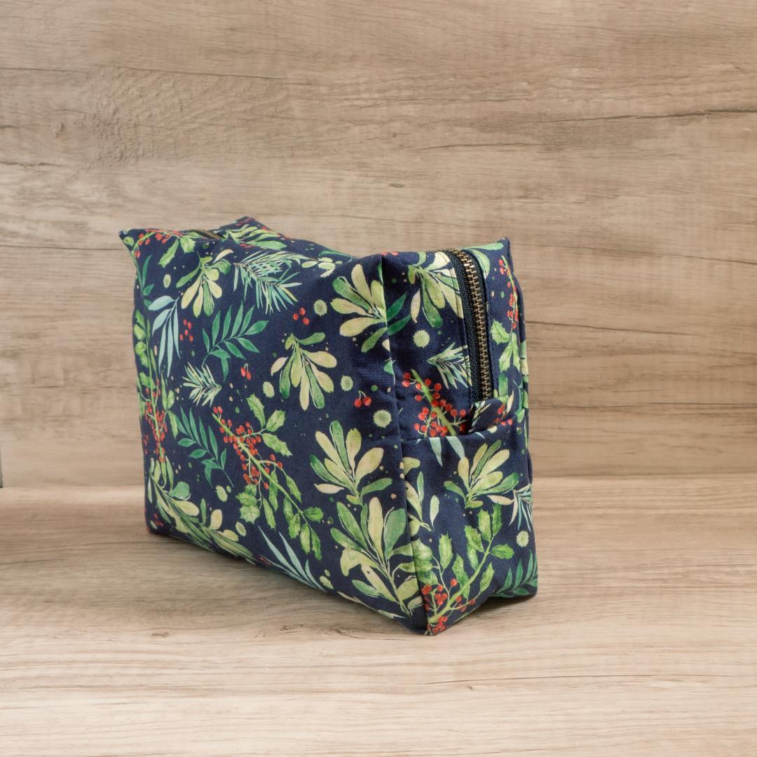 【手帳ポーチ／サイズ3】Leaf・ネイビー（たくさん入るタイプ）