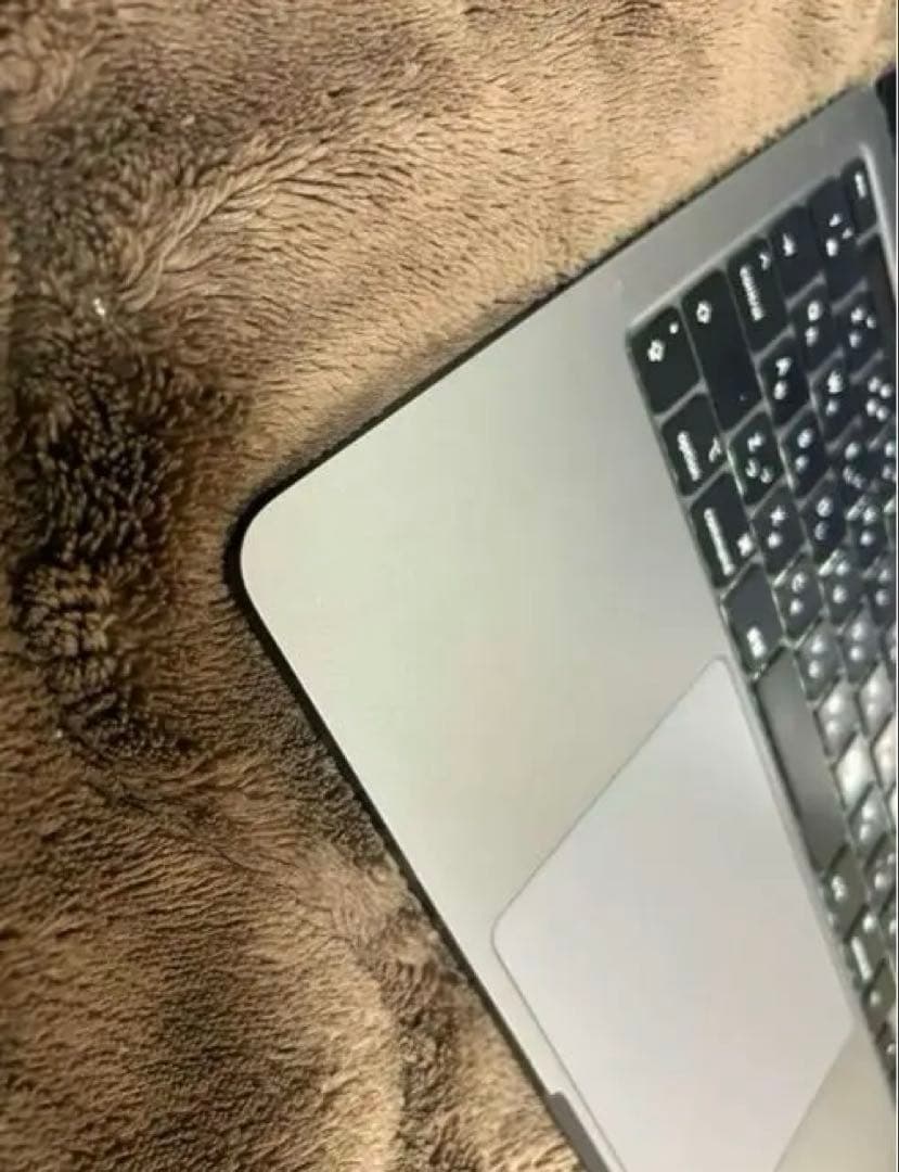 MacBook Pro 13インチ (2020) core i7 SSD1TB