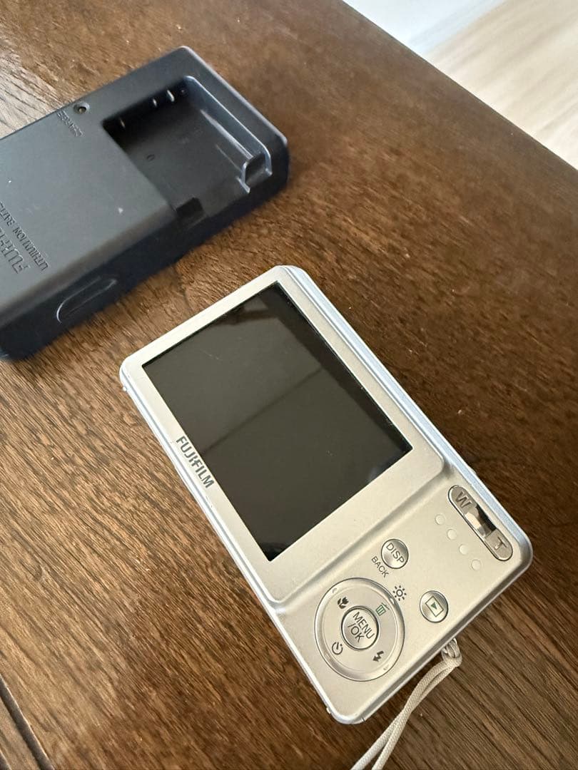 【動作確認済み】FUJIFILM FINEPIX J10
