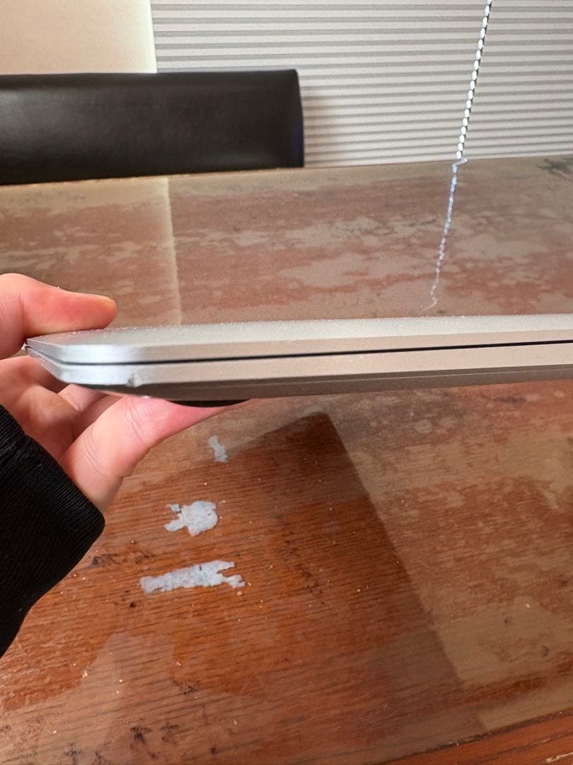 MacBook Air M1 8GB 256GB バッテリー