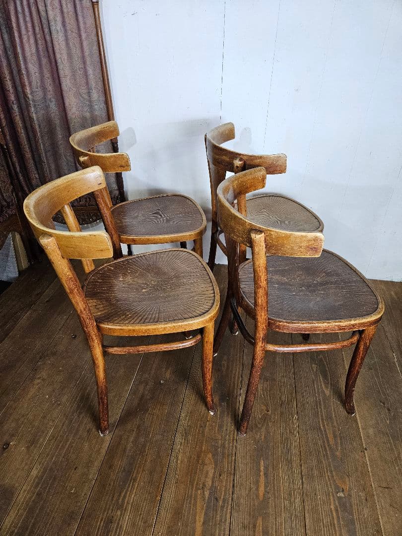 1920s アンティーク ベントウッドチェア 4脚セット 曲げ木椅子 カフェ
