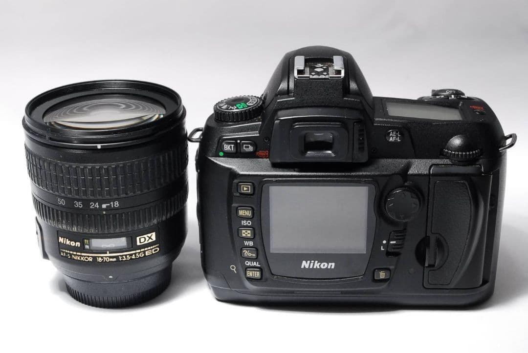 【決算セール】名機CCDモデル Nikon D70s 高画質一眼レフ 人気機種