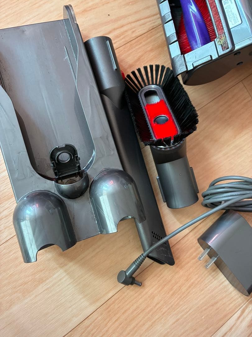 Dyson V10 SV12 スティッククリーナー 本体 充電器 付属品セットす