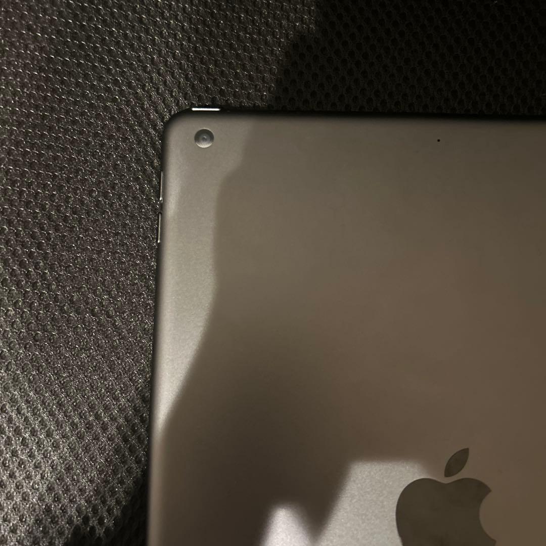 iPad9世代 wifi シルバー　256GB