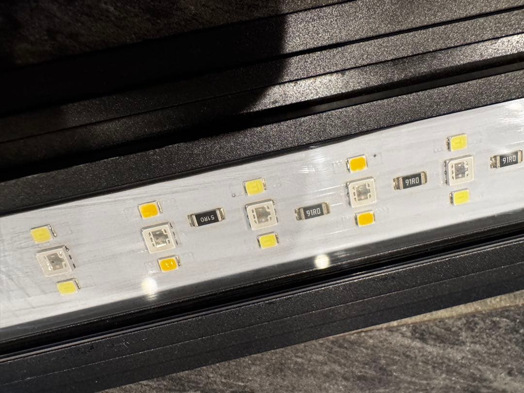 ZENSUI LEDライト 120センチ白色　サイズ調節不可