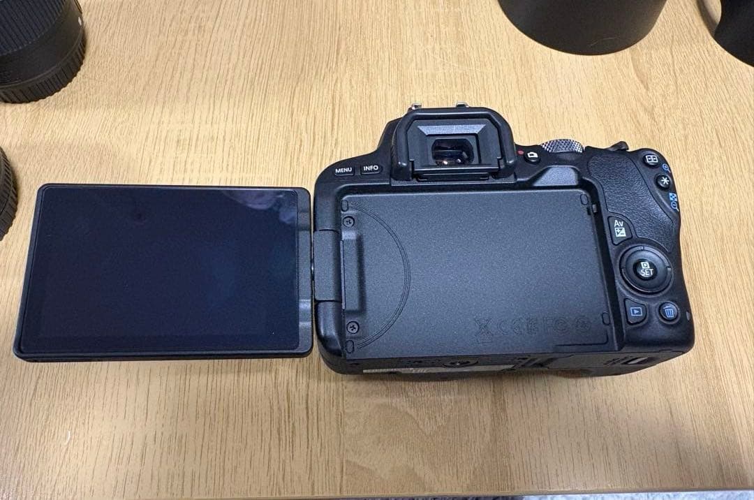 Canon EOS Kiss X9デジタル一眼レフ