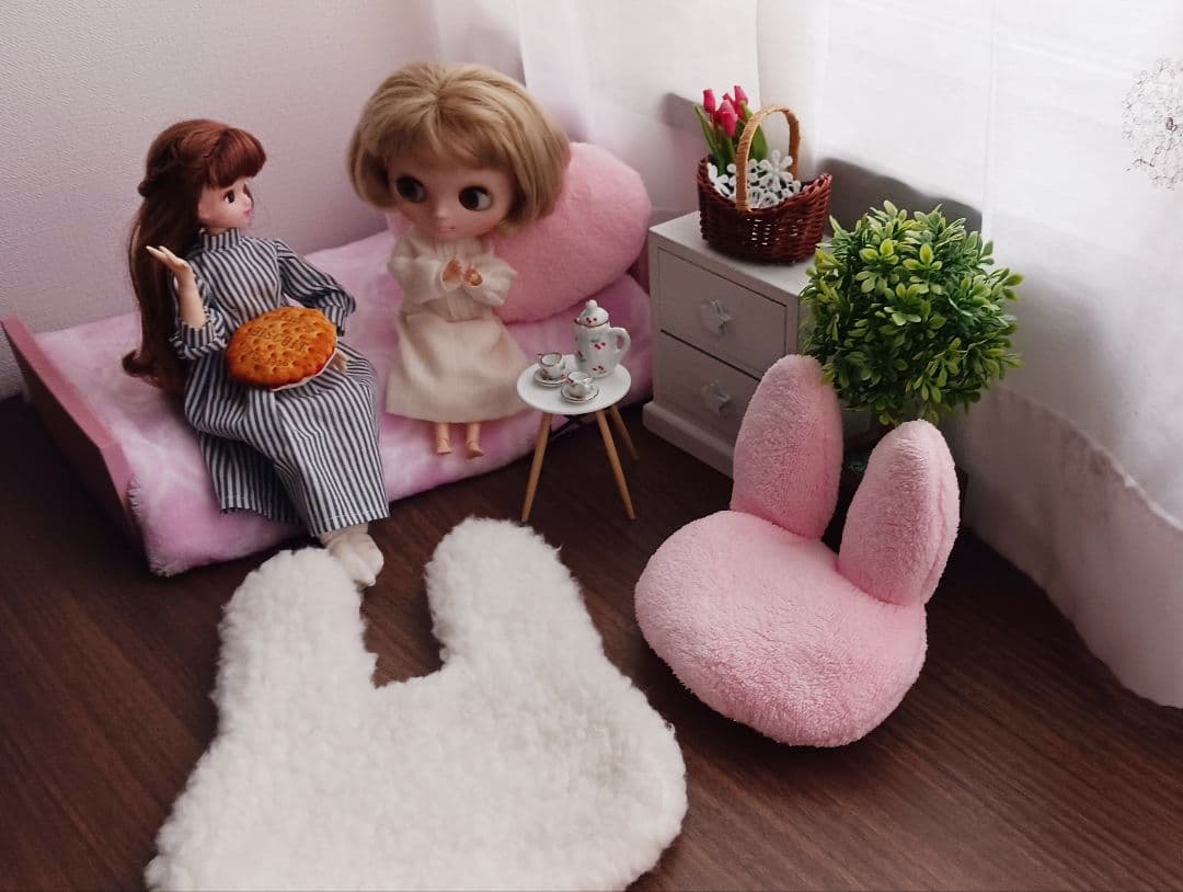 うさぎさんのおおきなクッション