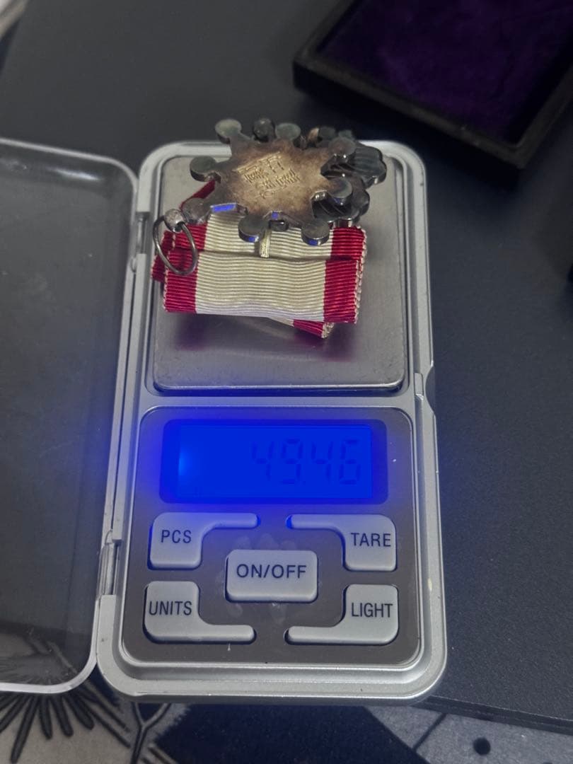 勲八等桐葉章 勲八等瑞宝章 勲章 純銀製 徽章 メダル 3点 49.4g