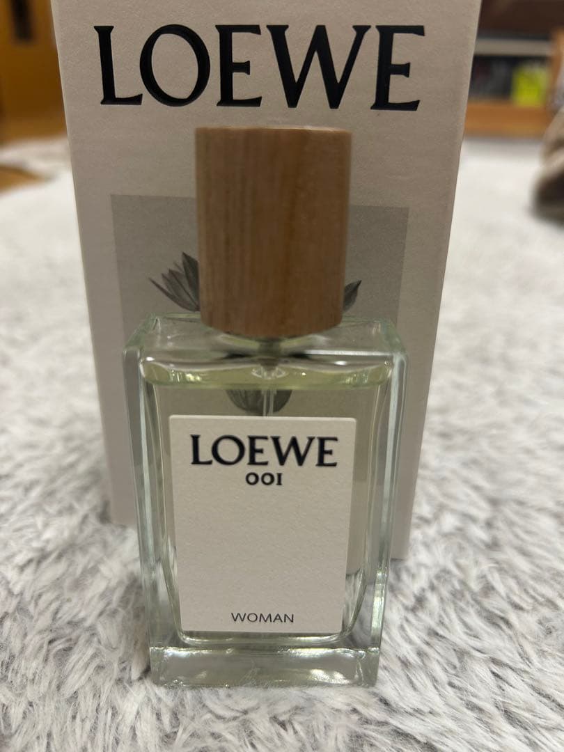 LOEWE 001 WOMAN 香水 30ml