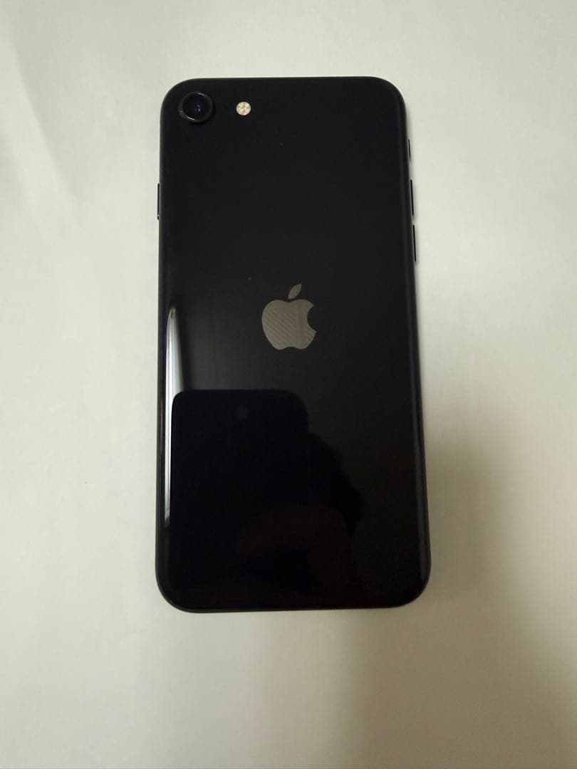 iPhone SE 第2世代 64GB ブラック / SIMフリー / 初期化済