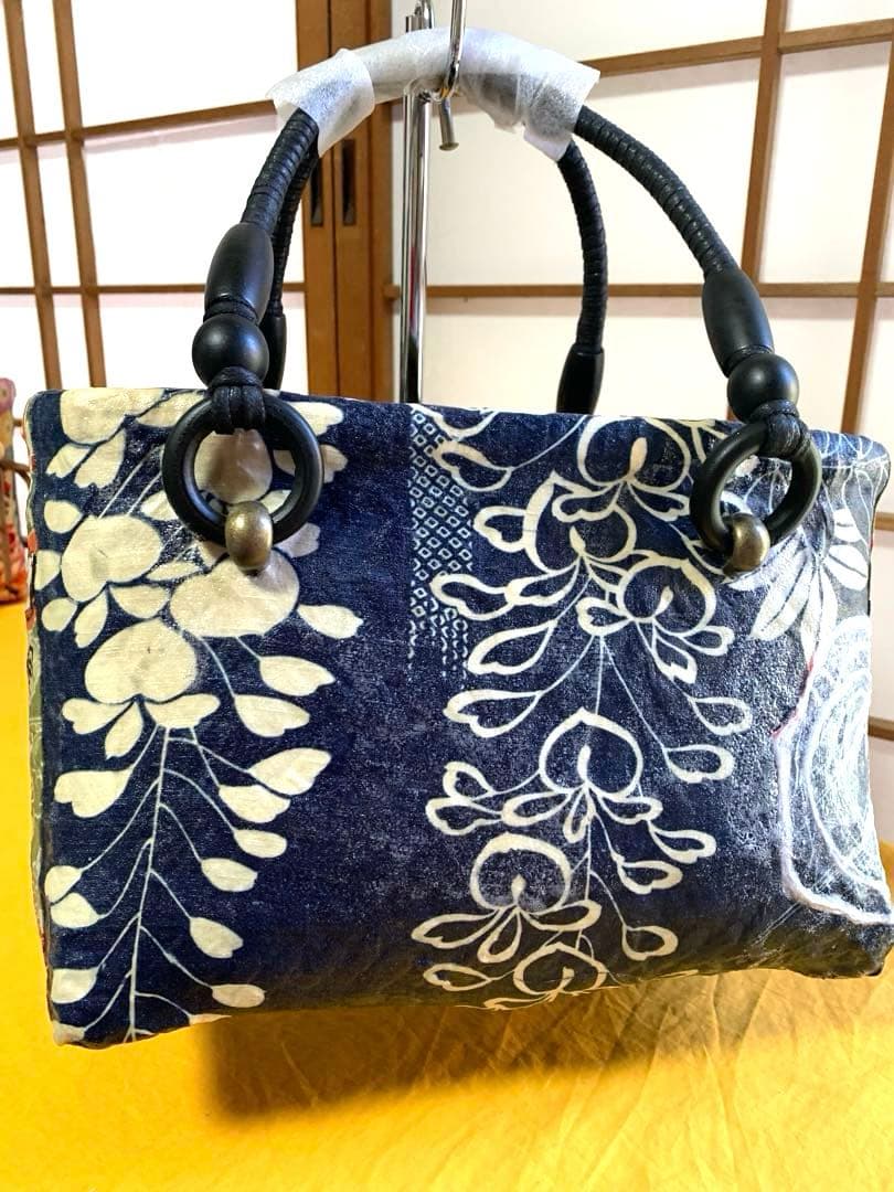 一閑張りバッグ 青地花柄