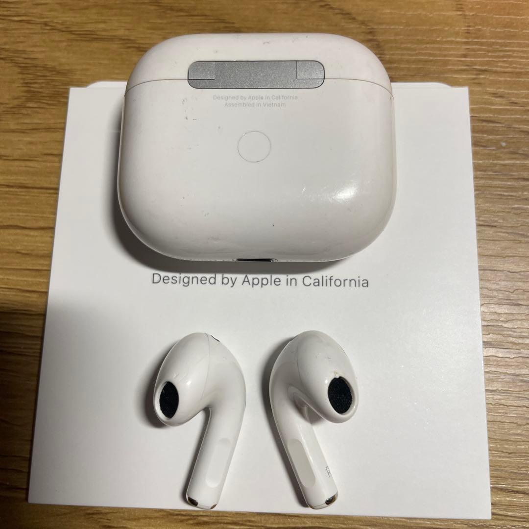 Apple AirPods 第3世代　　A2564 2565