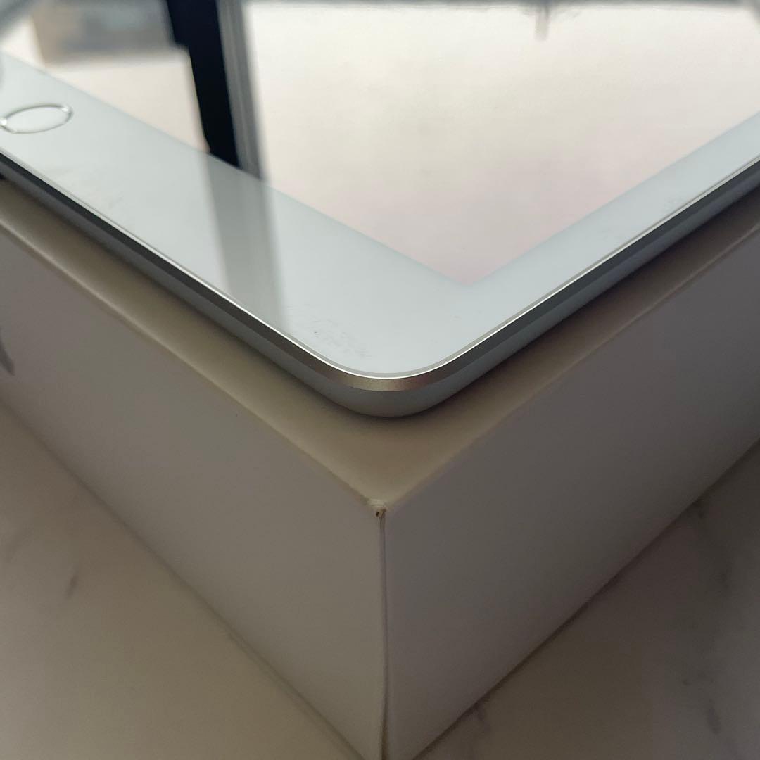 【極美品】Apple iPad 第7世代 Wi-Fi 32GB
