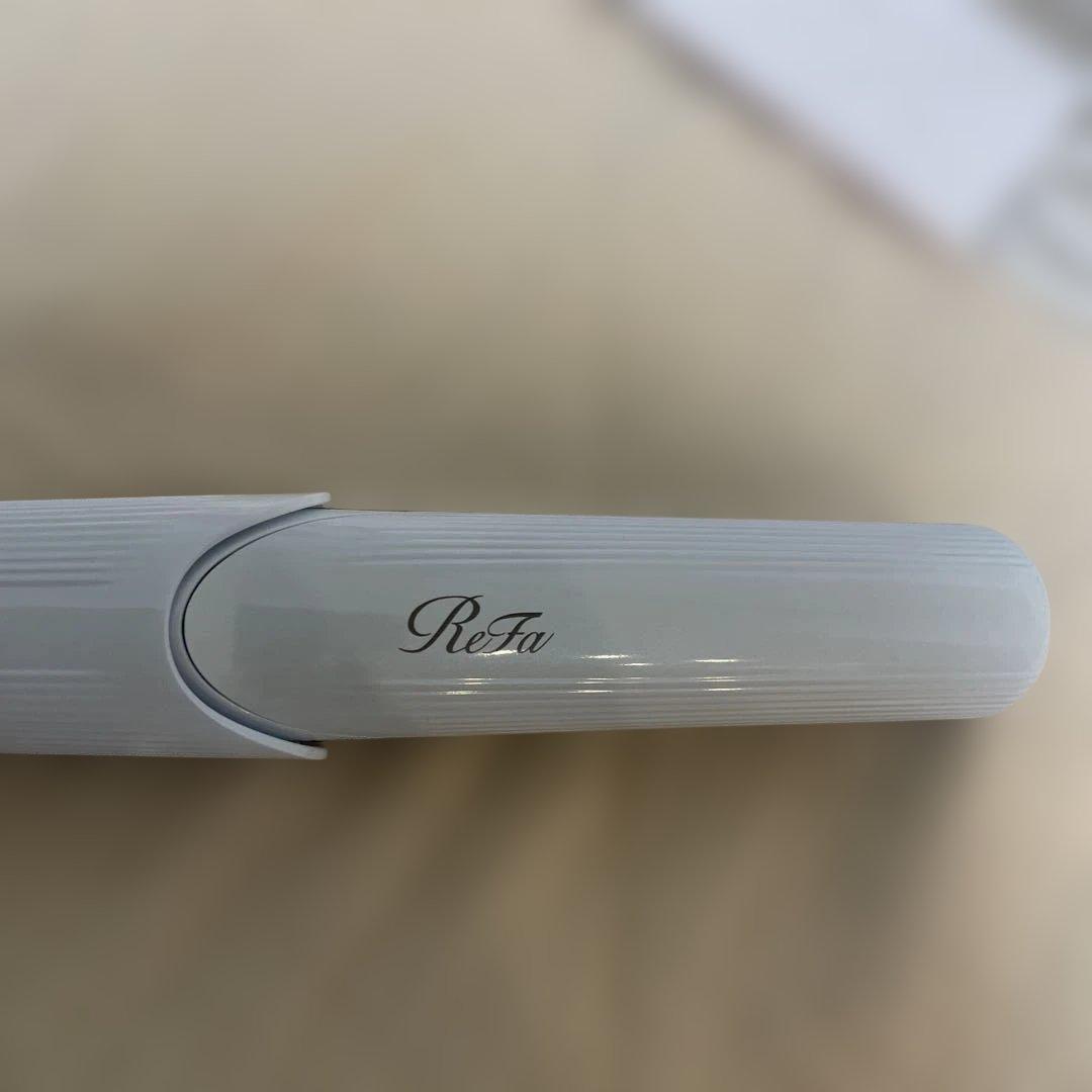 ほぼ未使用品【美品】リファフィンガーアイロン ST ホワイト