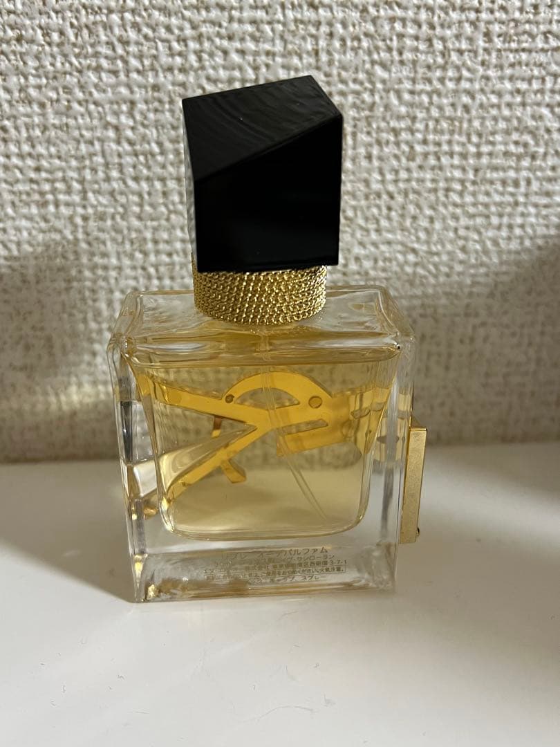 Yves Saint Laurent オードパルファム 30ml