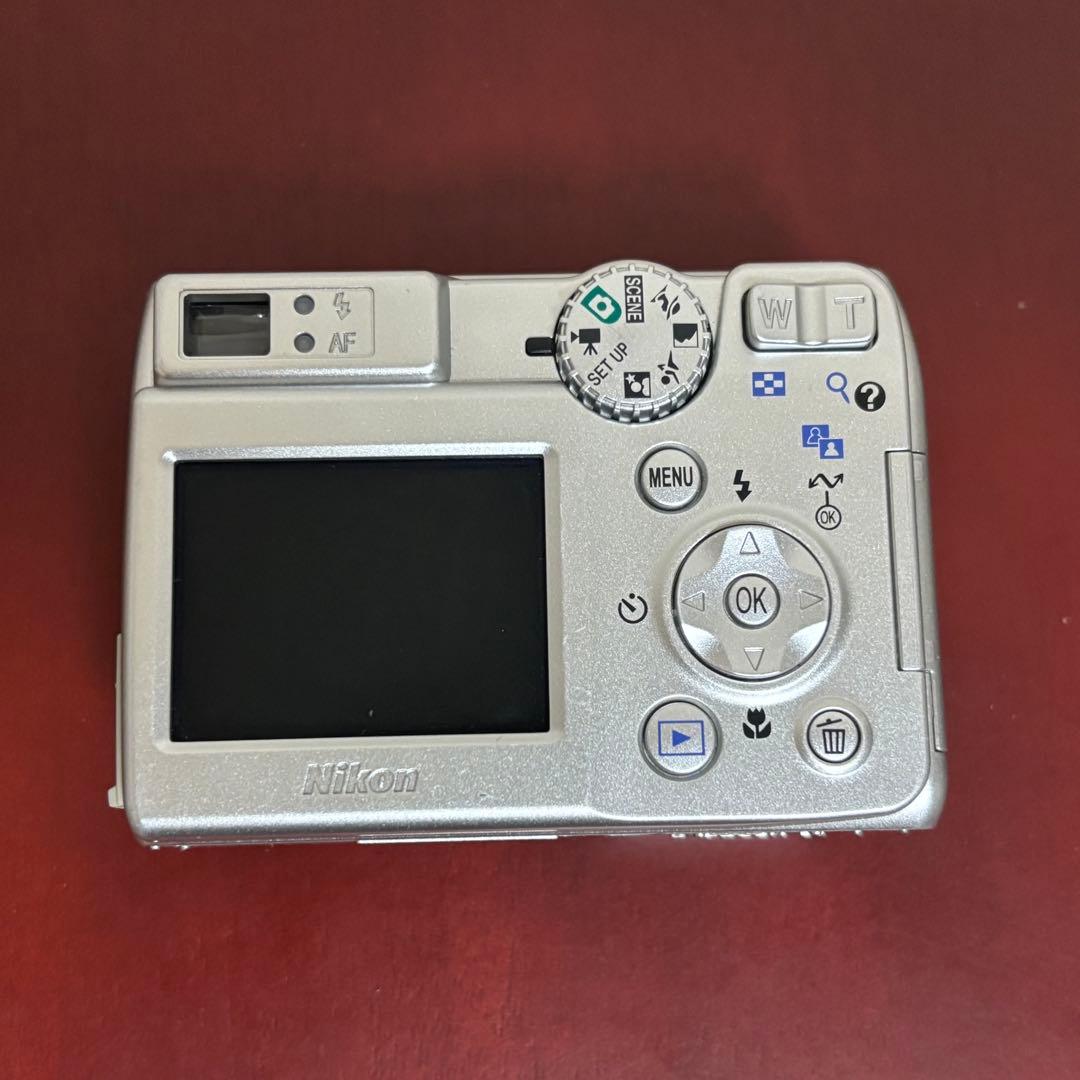 【単三電池で動く！】Nikon COOLPIX 7600 シルバー 動作確認済