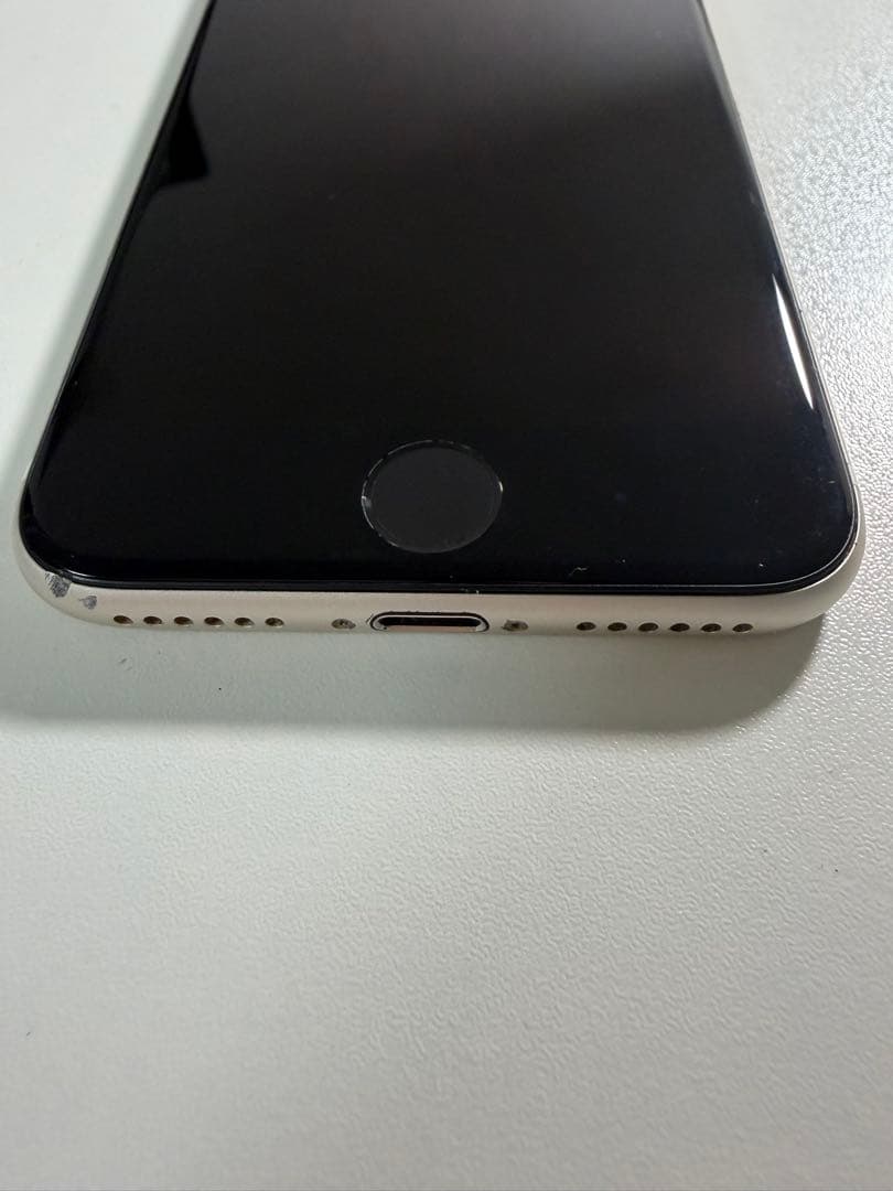 K*K様 Apple iPhone SE (第3世代) ホワイト 本体