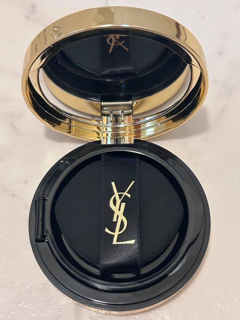 YSL ラディアント タッチ グロウパクトB10ファンデーション