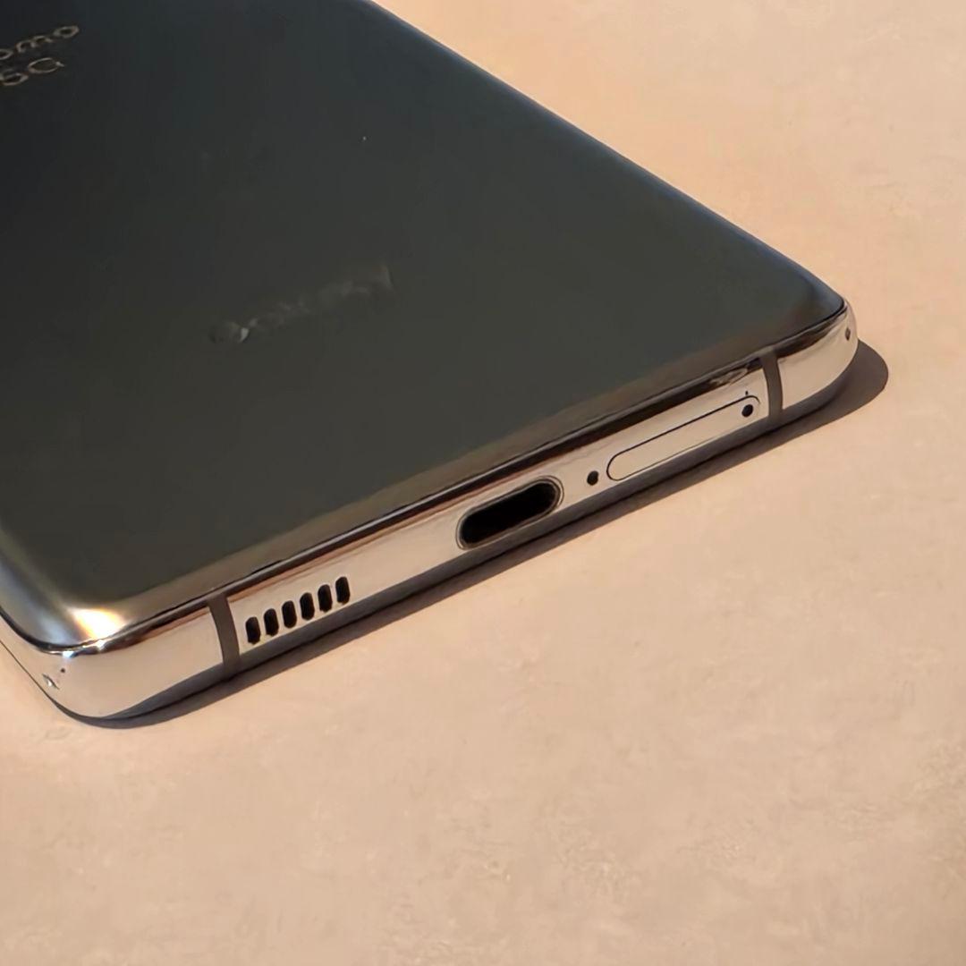 Galaxy S21 Ultra 5G 　ドコモ