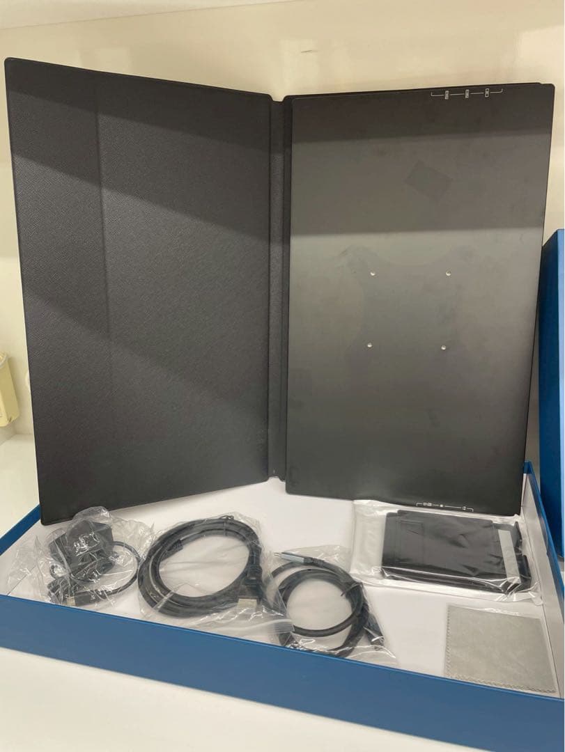 Acouto A18 タッチパネル モバイルモニター（18.5インチ）