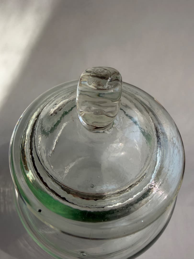 小谷眞三　倉敷ガラス　胴丸蓋物　薄緑