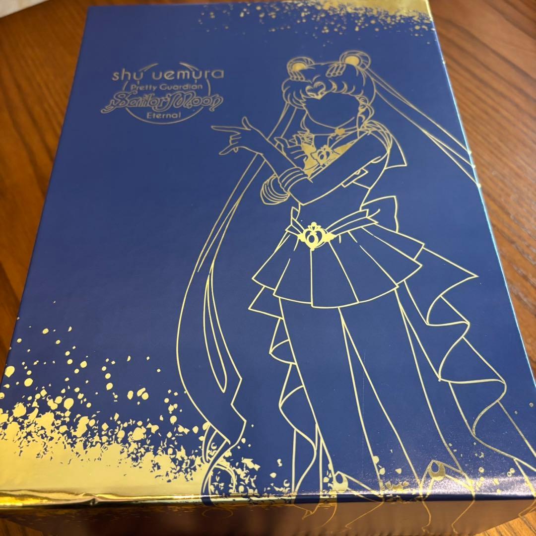 shu uemura セーラームーン コフレ