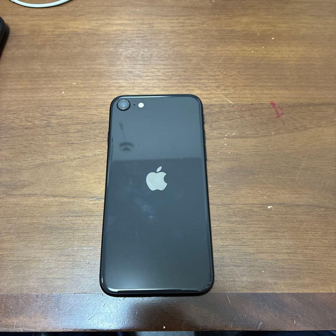 iPhone SE第2世代 64gbケース付き