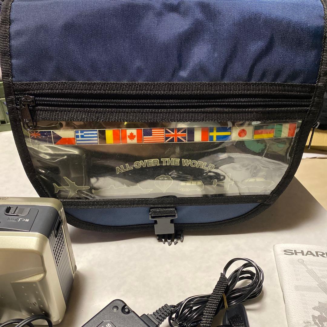 SHARP VideoHi8 ビデオカメラ　VL-EH500 ①