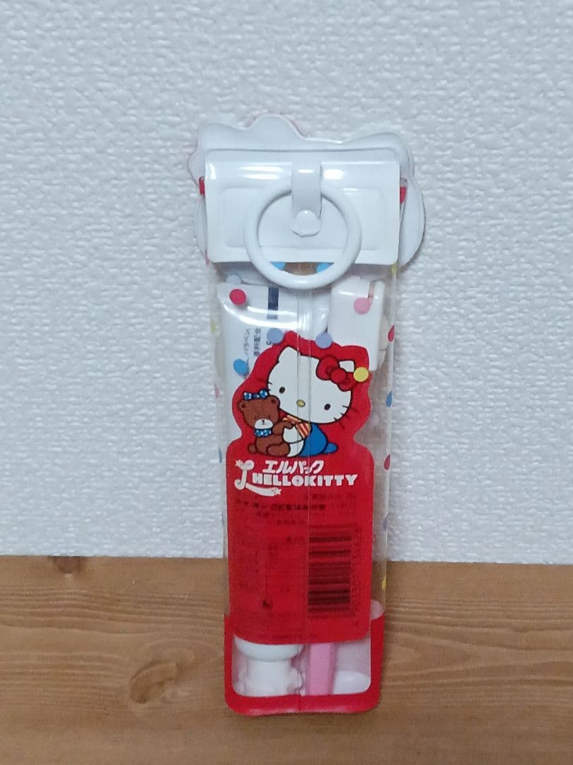 【レトロ】ハローキティ　エルパック歯磨きセット　5点セット