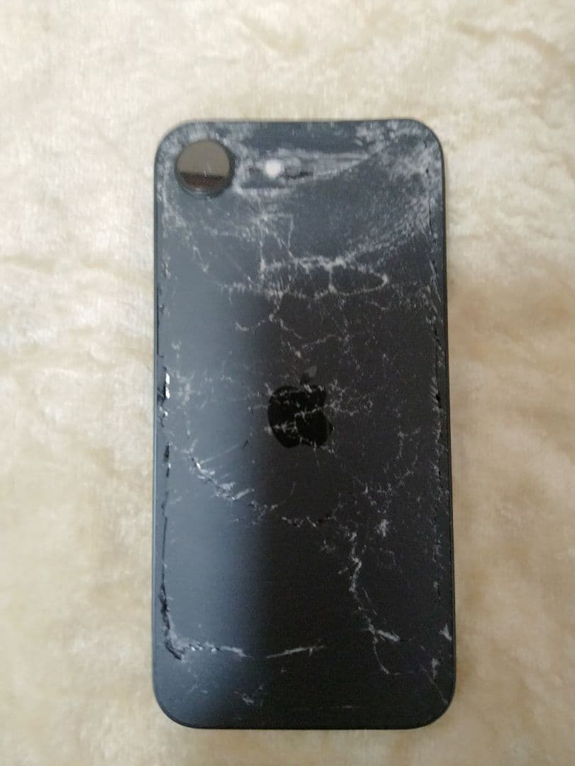 Apple iPhone 16e ブラック 本体のみ 箱付き難有り品