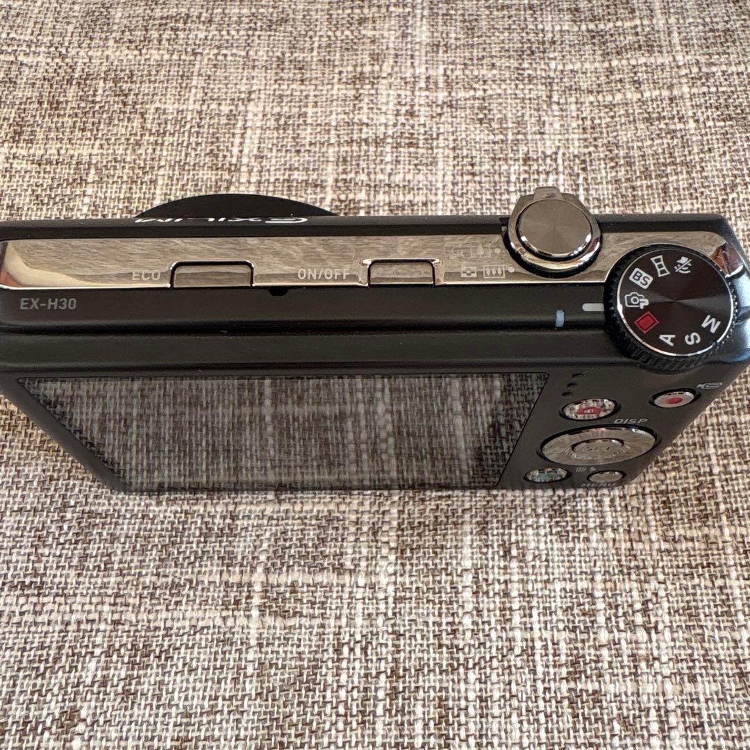 CASIO EX-H30 コンパクトデジタルカメラ