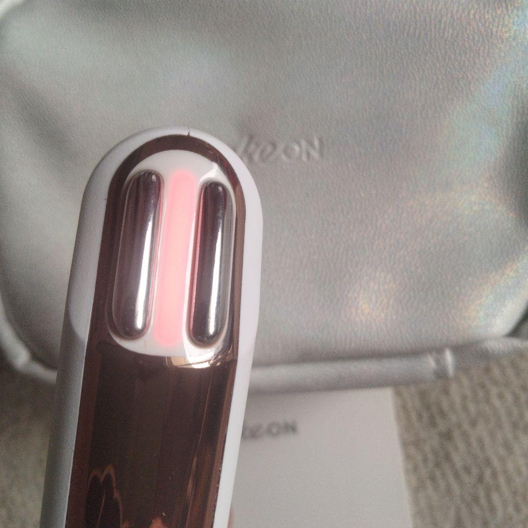 AMORE PACIFIC  Eyelift makeo onアイリフト美顔器
