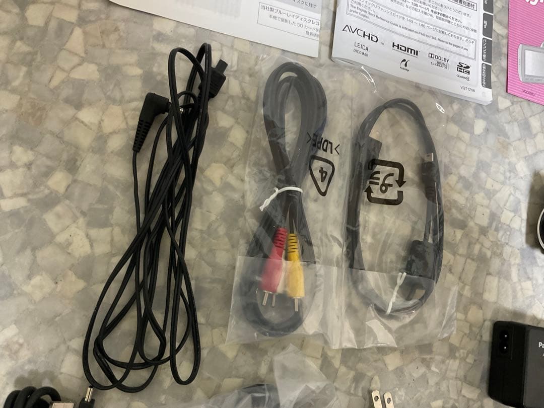 極美品 パナソニック HDC-TM300 動作確認済 付属品完備 袋付き