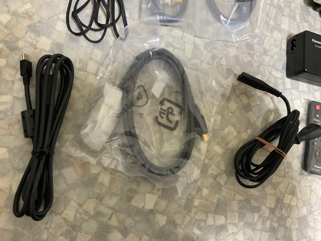 極美品 パナソニック HDC-TM300 動作確認済 付属品完備 袋付き