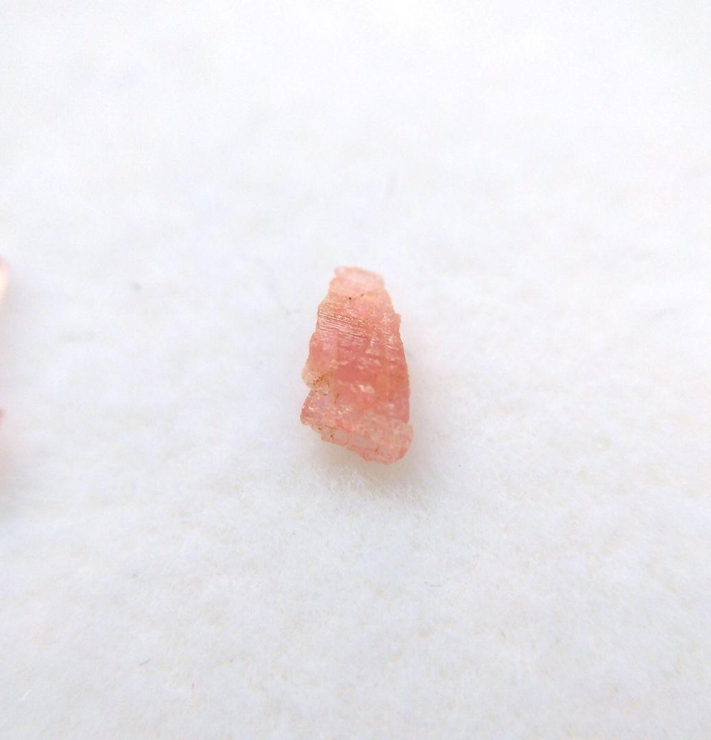 ヴェイリネナイト　超希少宝石鉱物標本