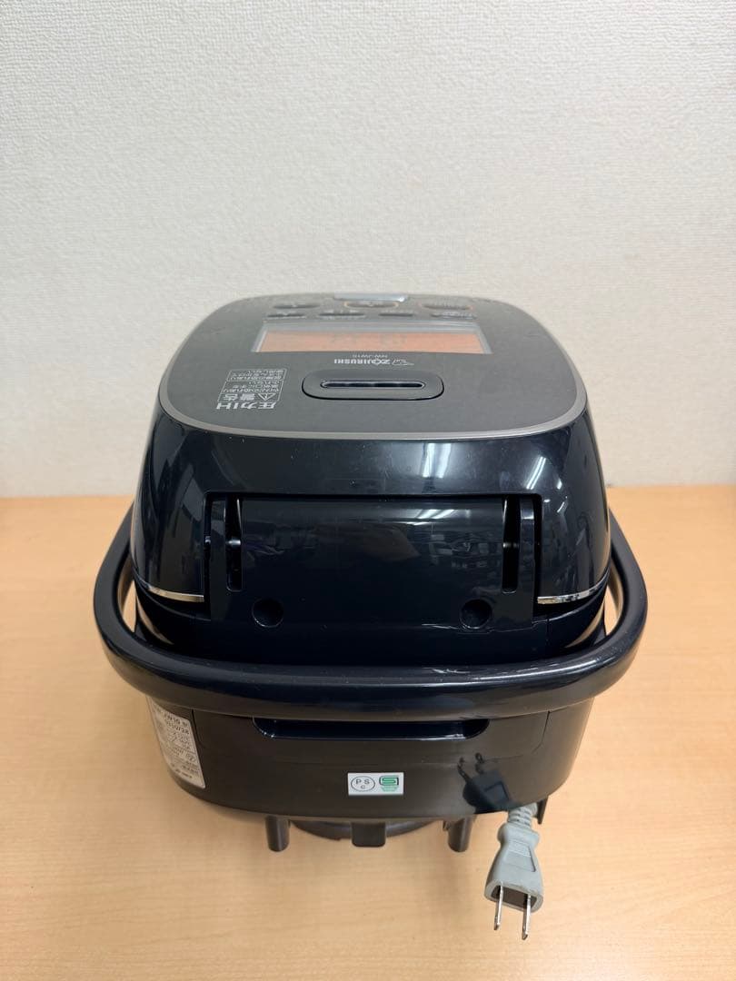 象印 NW-JW10 炊飯器5.5合 豪炎かまど釜 動作品 日本製 2021年製
