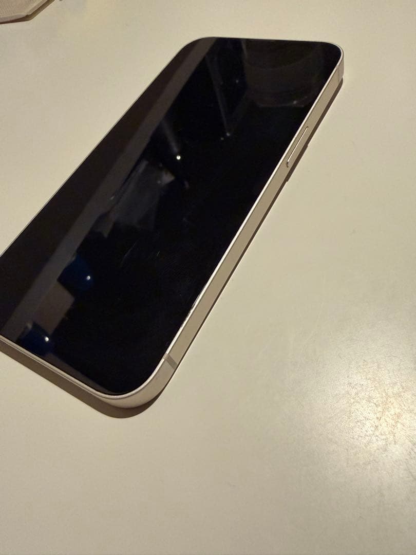 iPhone13 256 ホワイト