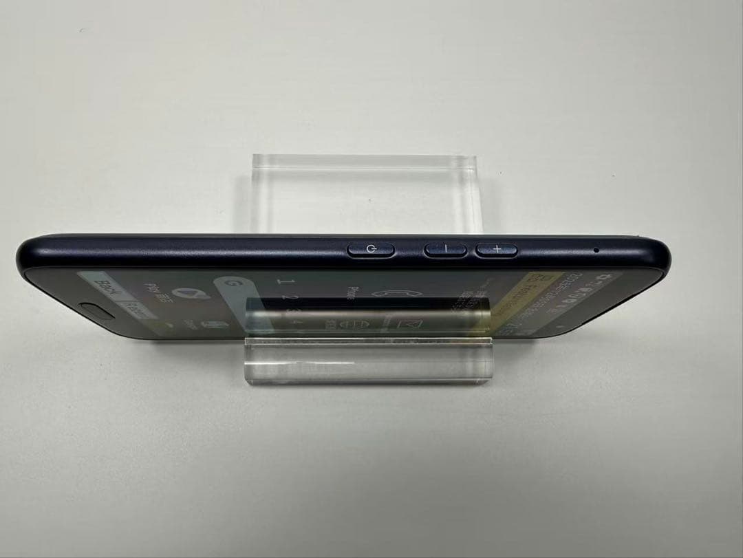 NTT docomo らくらくスマートフォン F-53E ネイビー