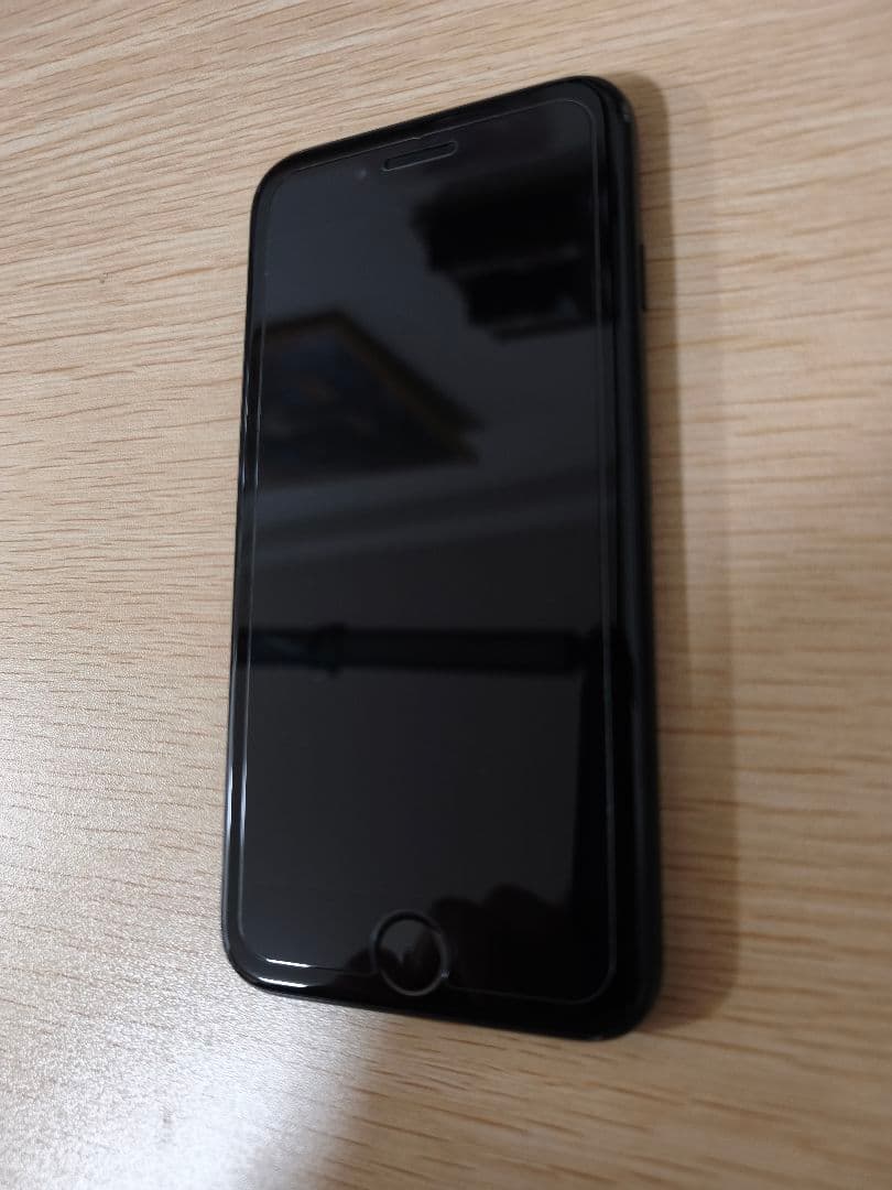 【美品】iPhone SE 128GB
