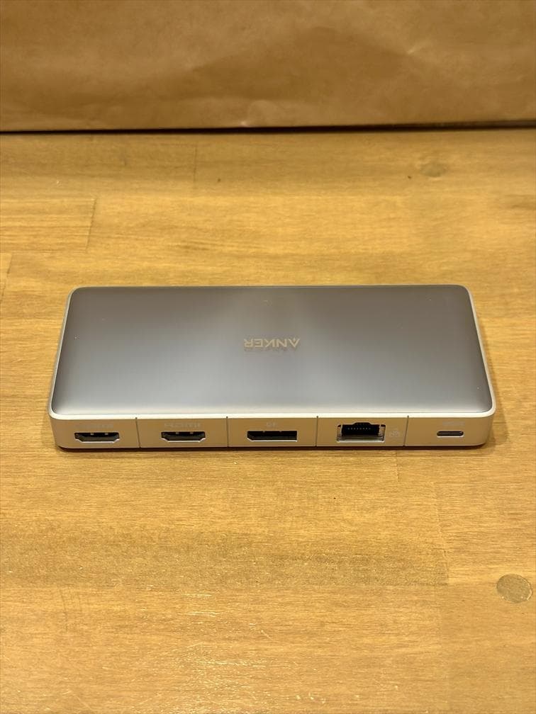 Anker 575 USB-C ハブ