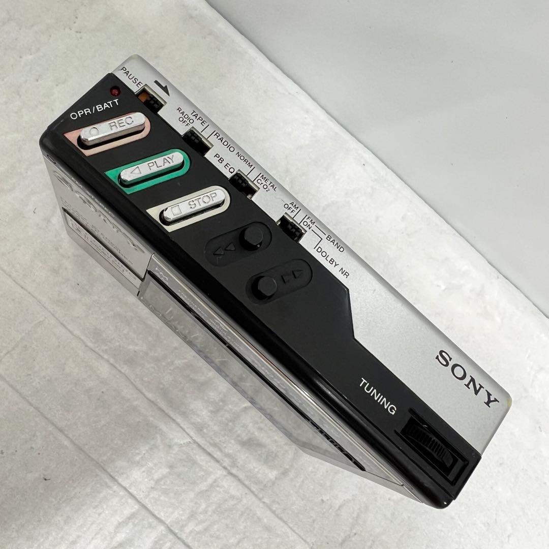 【希少】SONY〈WM-F65〉FM/AM ステレオカセットウォークマン(252