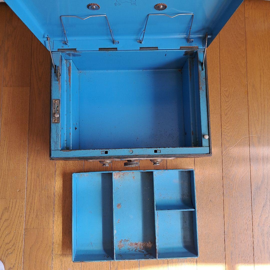 レトロ・アンティーク手提げ金庫 YAMATO CASH BOX 　カギ付き
