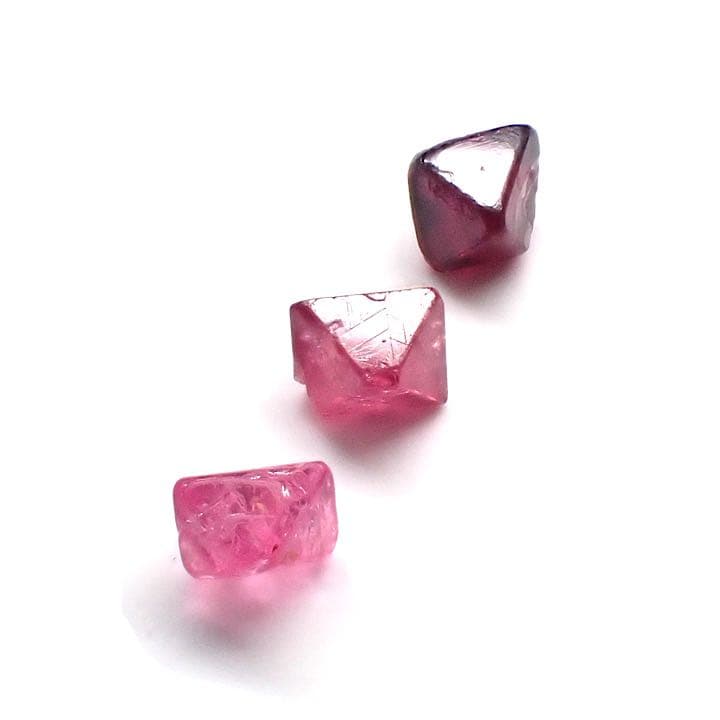 【ミャンマー(モゴック)産】スピネル結晶3色セット