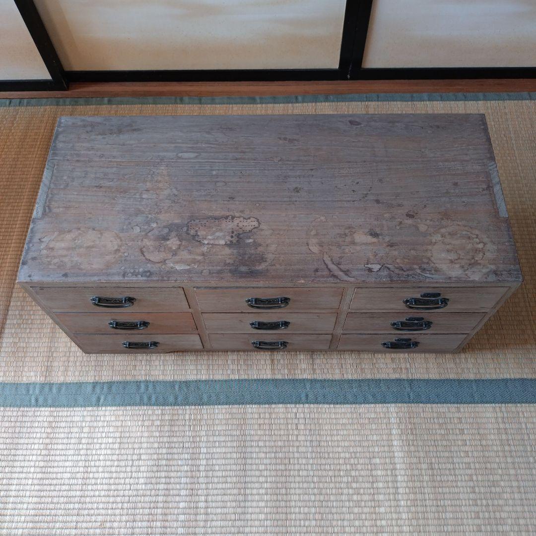 箪笥　引き出し９つ