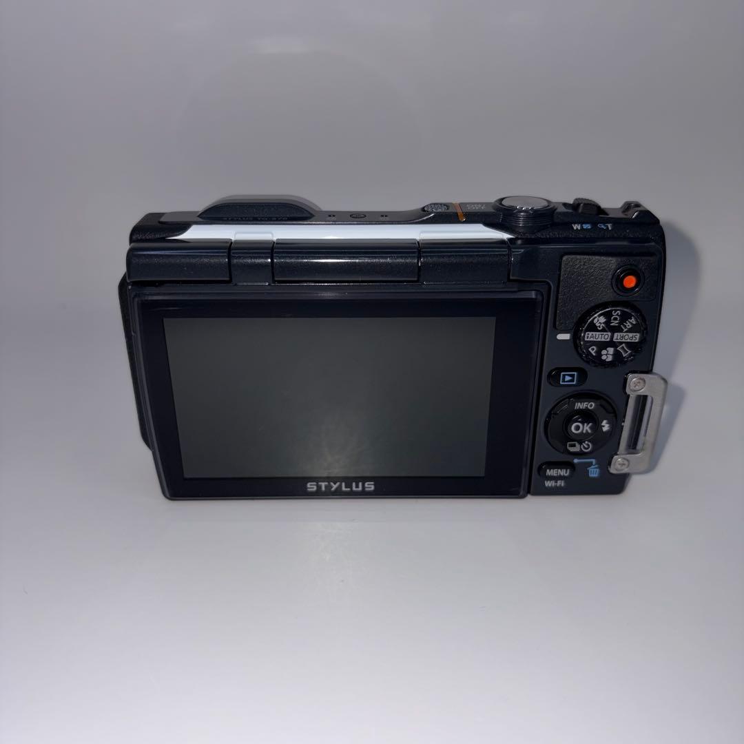 【良品】OLYMPUS オリンパス STYLUS TG-870 Tough