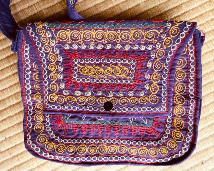 超希少　スマトラ島アチェ族の刺繍バッグ1989年