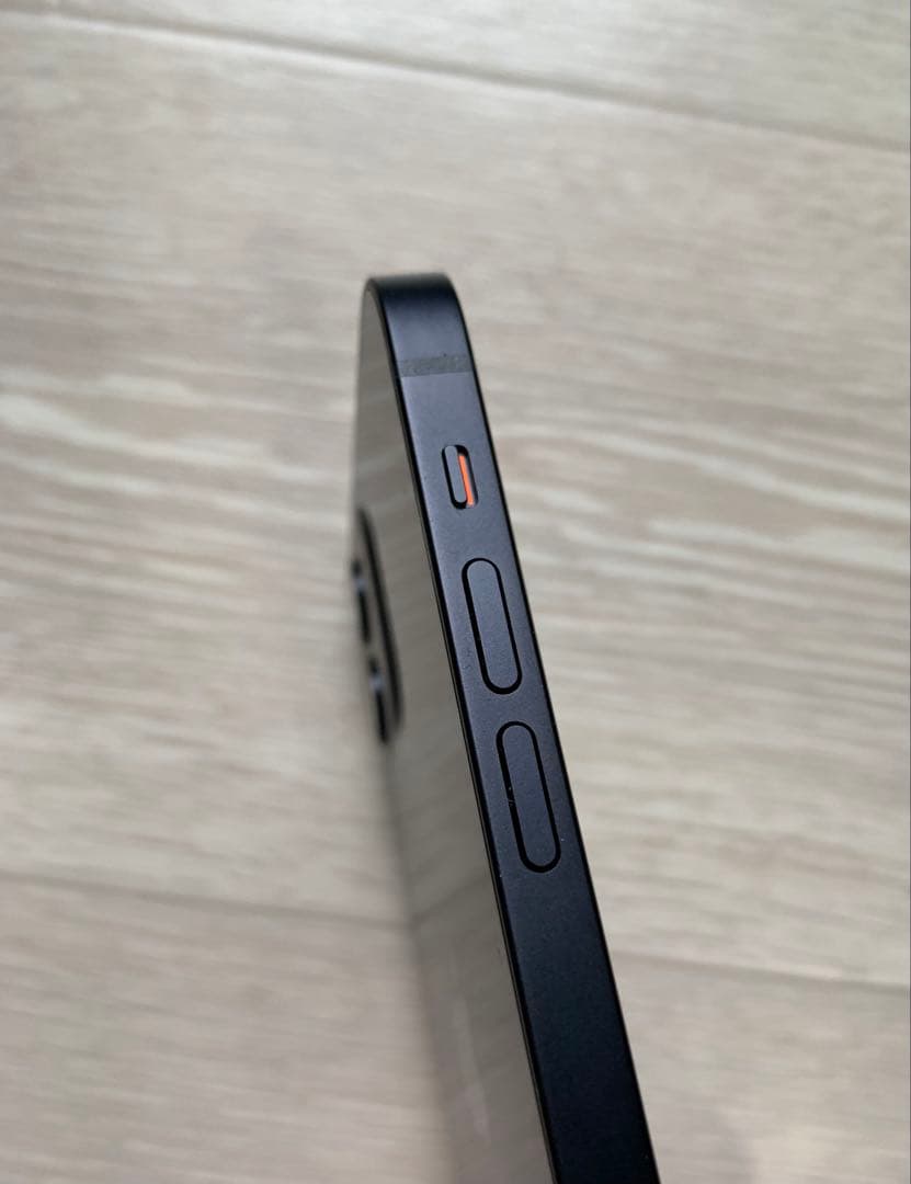 iPhone 12 ブラック 本体　64GB