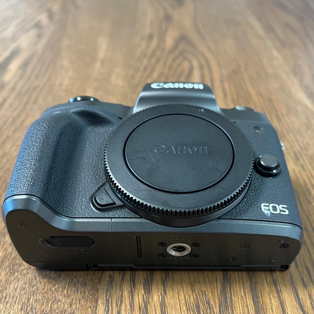 Canon EOS M5 ボディのみ