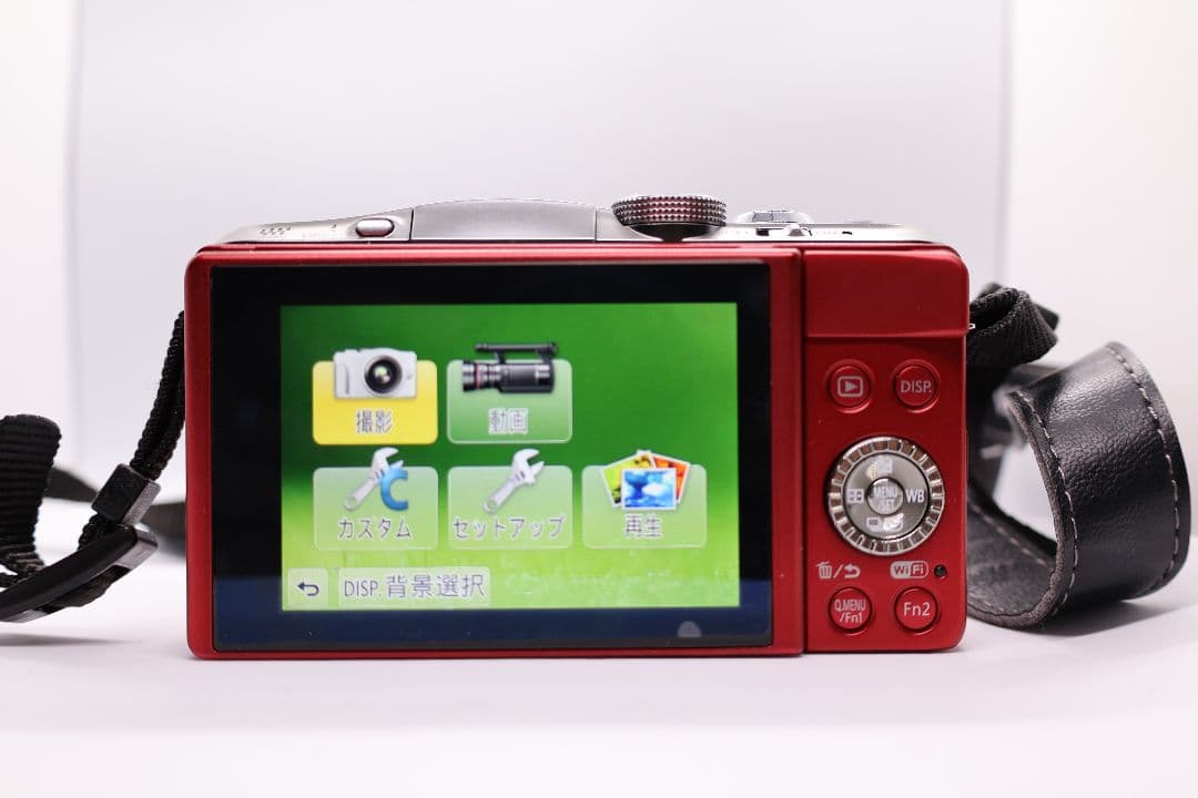 LUMIX GF6 ミラーレスカメラ 本体と充電器
