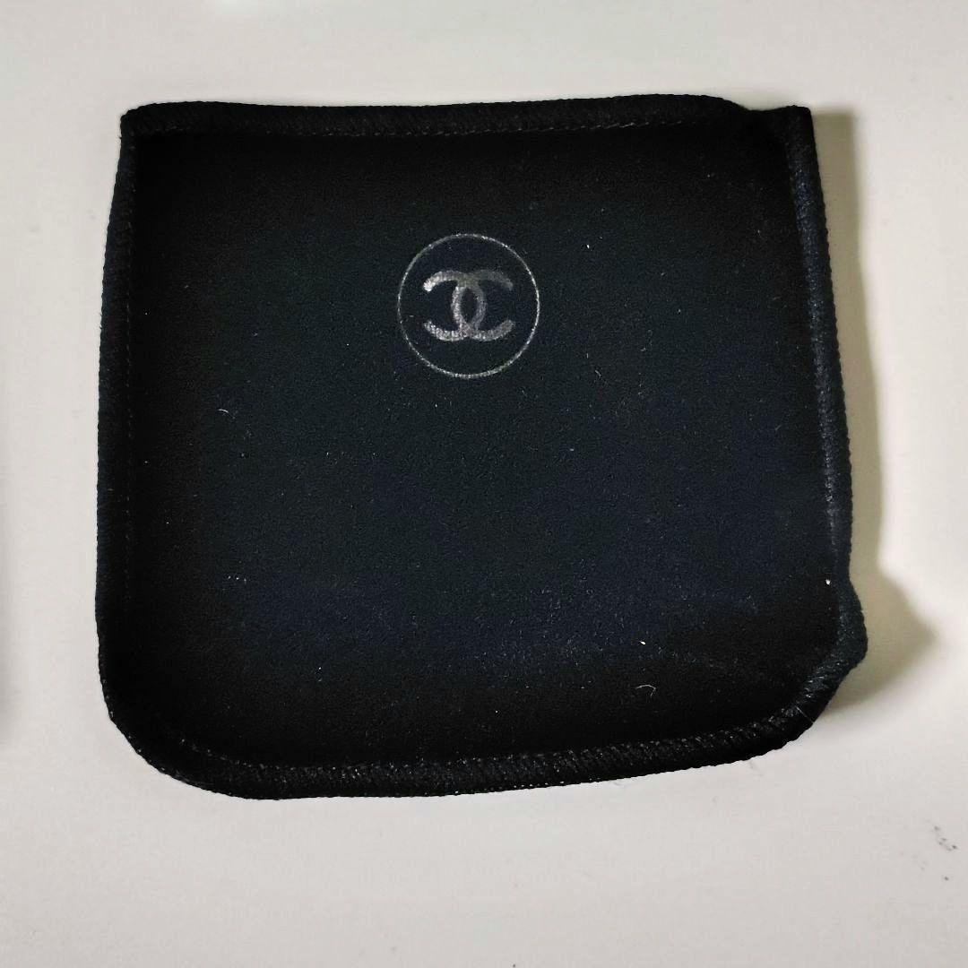 CHANEL レキャトルオンブル 318 ブラーリー グリーン アイシャドウ